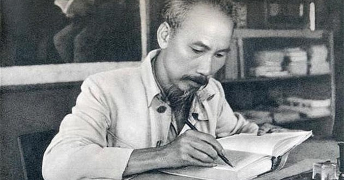 Bài thu hoạch chuyên đề 2023: Học tập và làm theo tư tưởng đạo đức phong cách Hồ Chí Minh