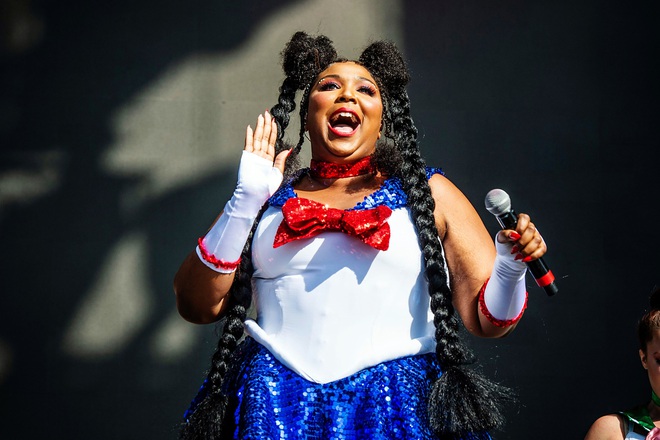 Lizzo: Ca sĩ yêu hình thể béo